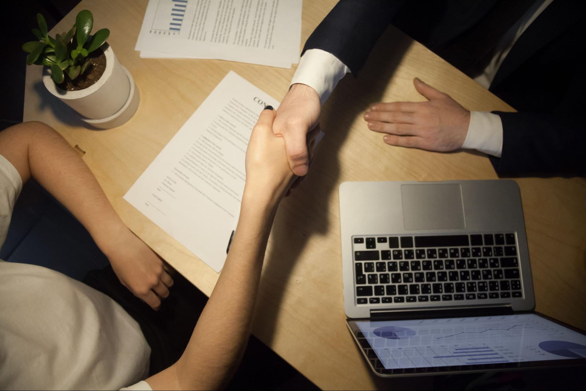How to Build a Contract for Agencies (+ Templates)